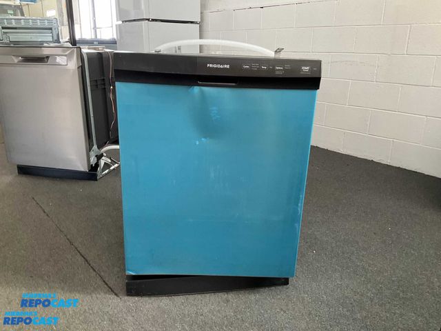 Lot 2-60889 - Scratch & Dent Frigidaire  FFCD2413US7B Dishwasher