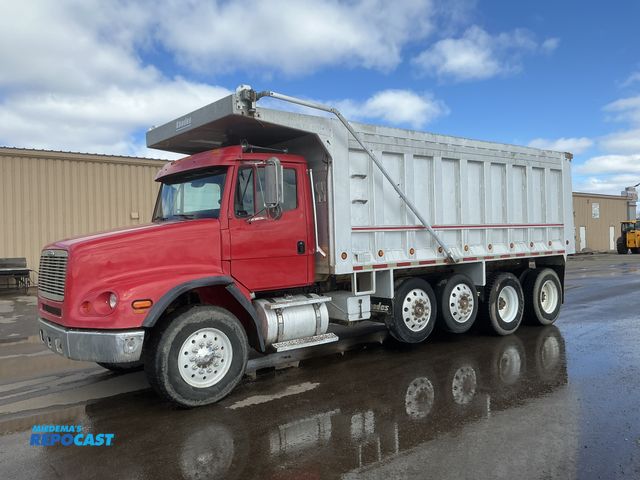 Lot 2-42816 - 2000 Freightliner FL112 Quad Axle Aluminum Dump Truck