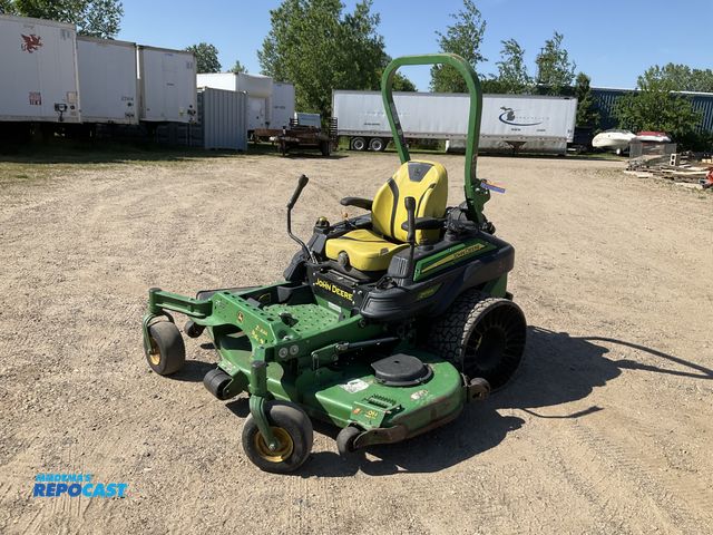 Lot 2-44111 - 2022 John Deere Z970 R 72” Commercial Zero Turn Mower