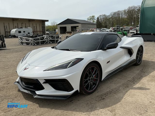 Lot 2-70049 - 2023 Chevrolet Corvette 3LT Convertible Convertible RWD