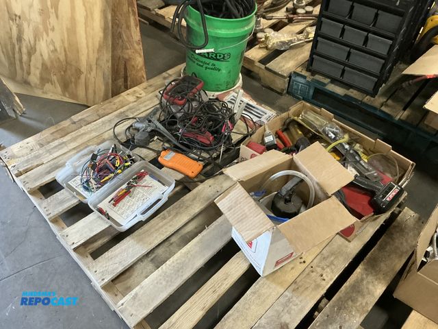Lot 2-64005 - Tray of automotive diagnostic tools, includes Launch CRP123 scan tool, Power Probe, other scan tool,...