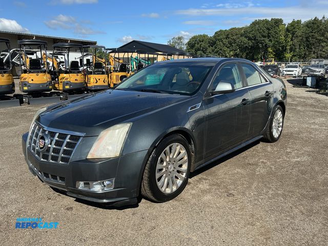 Lot 2-30782 - 2011 Cadillac CTS 3.6L Premium AWD w/Navi Sedan AWD