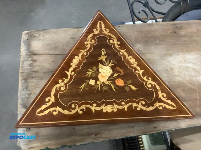 Lot 2-67022 - Lot of 6 Swedish Music Boxs