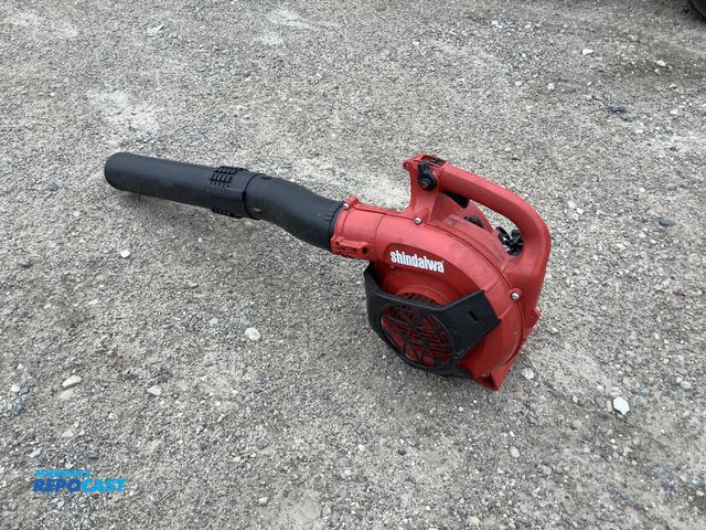 Lot 2-35242 - Shindaiwa eb252 25.4cc 453 CFM Handheld Leaf Blower