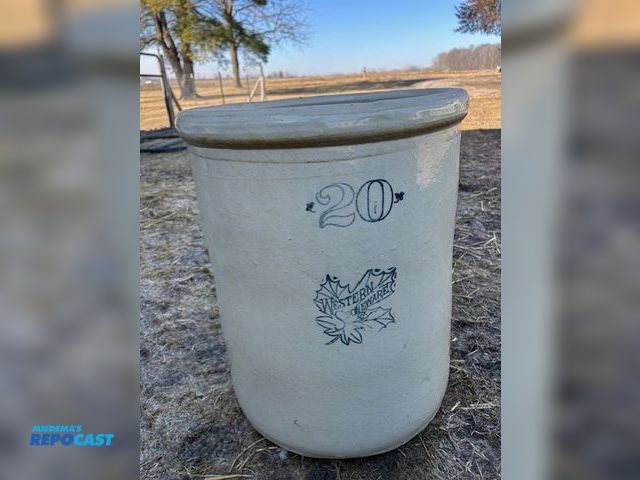 Lot 2-tbd - Antique Western Stonewear “20” Crock – No chips or cracks