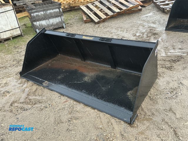 Lot 2-42967 - New Tomahawk 84" Snow / Mulch Skid Steer Bucket, Universal Quick Attach (3004-2)