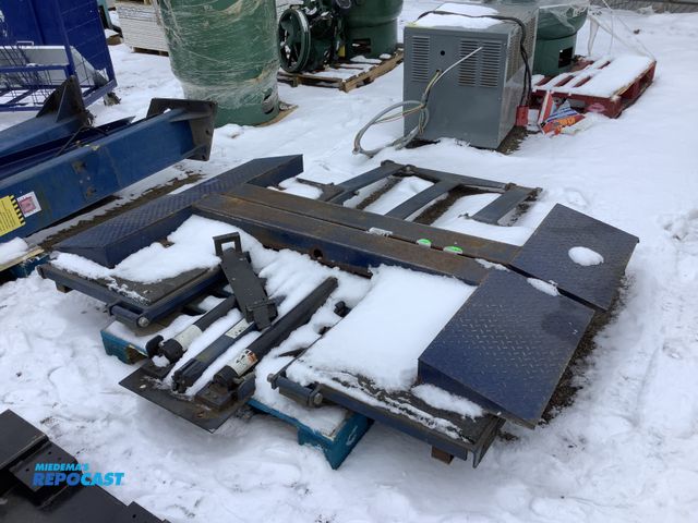 Lot 2-14678 - Skid of various Metal parts for a control tower