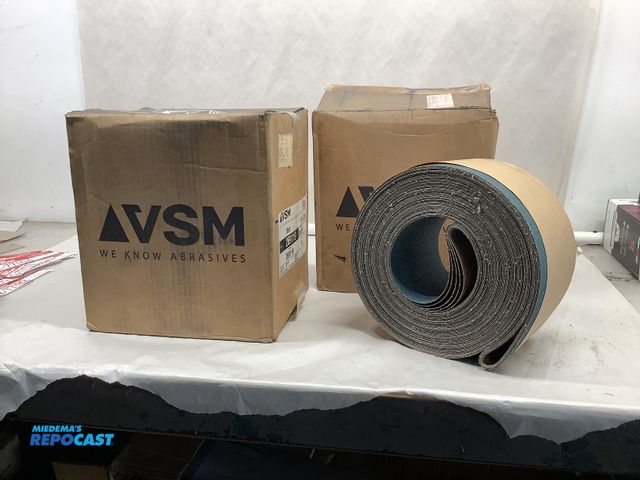 Lot 2-77182 - 2 boxes of VSM Sanding Belts