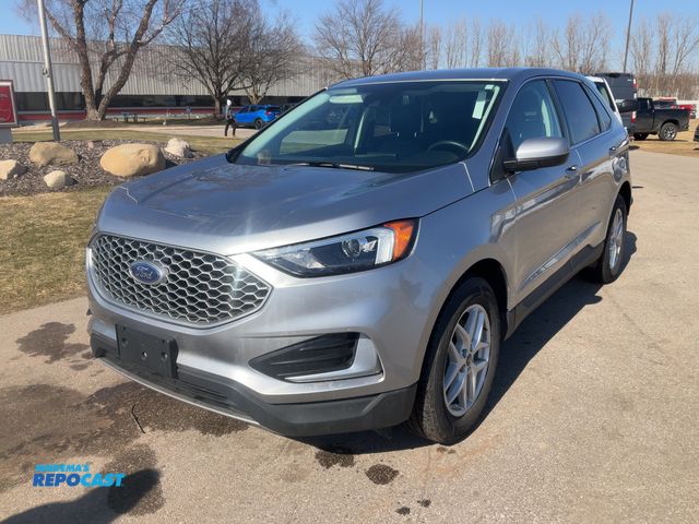 Lot 2-43343 - 2023 Ford Edge SEL SUV AWD
