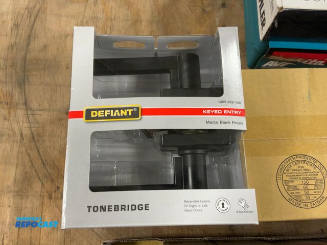 Lot 2-21975 - (6) New Defiant Tonebridge Keyed Entry Lever Sets, Matte Black Finish, 1009 429 108