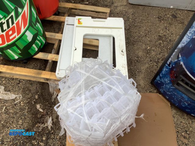 Lot 2-94543 - Lot of Vending Machine Trays and (2) Plastic Frame Stands