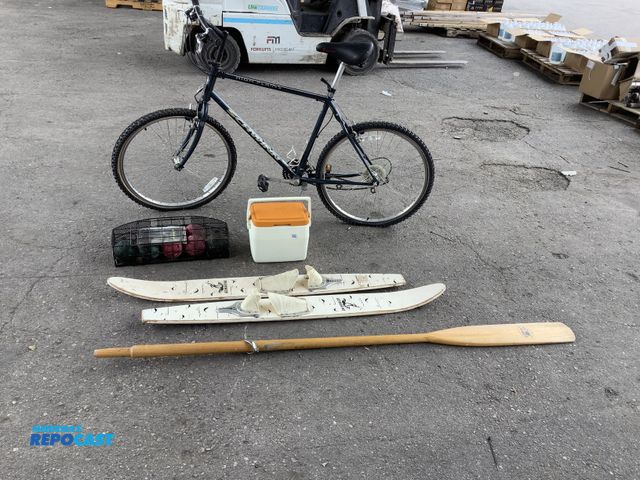 Lot 2-27209 - Lot of miscellaneous outdoor supplies including: Coleman mini cooler, Eddie bawer bocce ball set, sc...