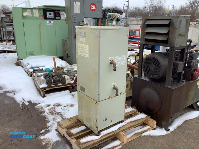 Lot 2-19639 - Kanto Seiki MPSB-03-N Oil Matic Automatic Oil Temp Regulator