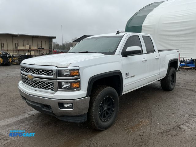 Lot 2-91688 - 2015 Chevrolet Silverado 1500 LT Double Cab 4WD Double Cab Standard Box Pickup Truck 4x4