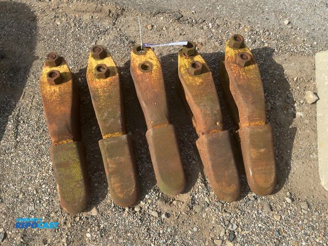Lot 2-30959 - (5) Large Bolt on Teeth for Excavator Bucket, approx. 19" long