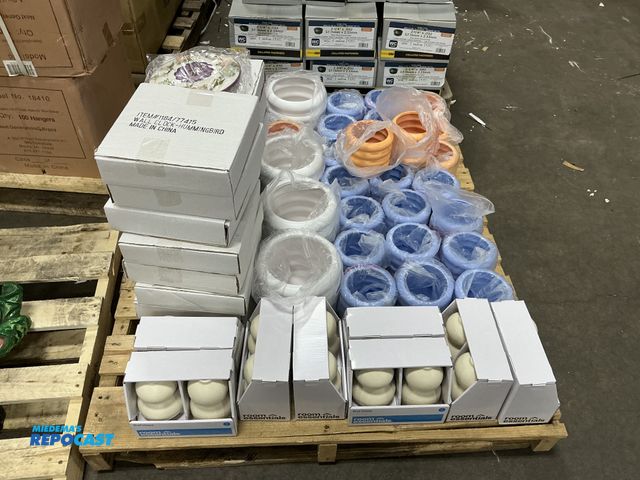 Lot 2-74939 - Skid of New Assorted Hanging Wall Clocks, Pots, and Bud Vases