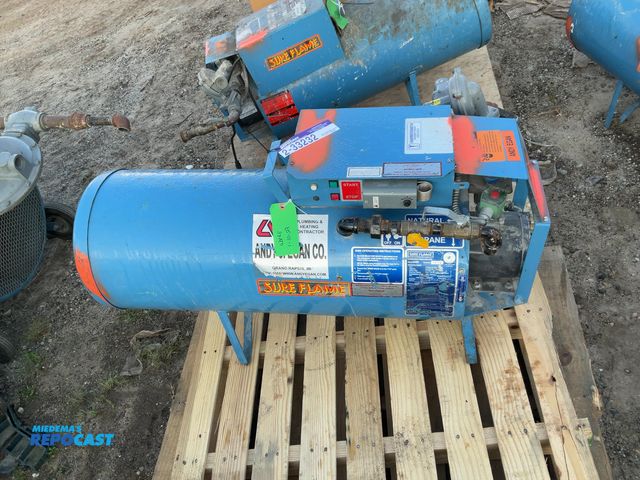 Lot 2-33232 - SureFlame S405 Direct fired dual fueled construction heater, propane or natural gas fueled