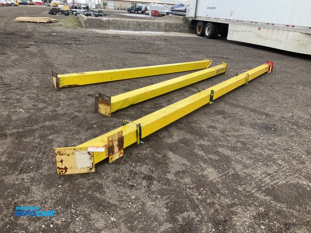 Lot 2-42689 - Bolt together steel tubes for a overhead crane/hoist, 6” x 8” tubes, uprights are approx 15’ 2” to t...