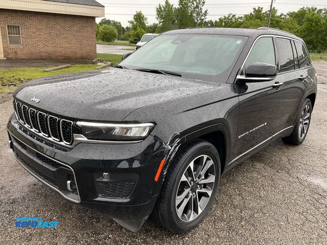 Lot 2-90162 - 2023 Jeep Grand Cherokee Overland SUV 4x4