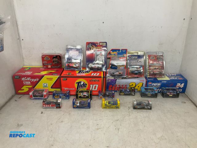 Lot 2-96283 - Lot of (16) 1:64  scale collectible cars, (2) Revell 1:24 scale diecast replica adult collectible ca...