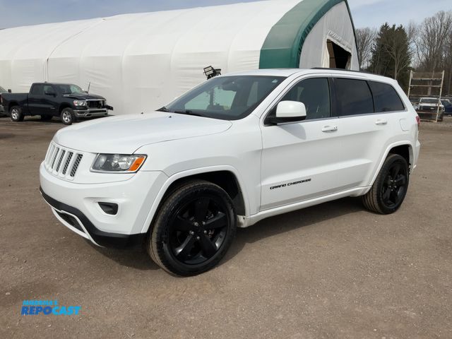 Lot 2-44869 - 2014 Jeep Grand Cherokee Laredo 4WD SUV 4x4
