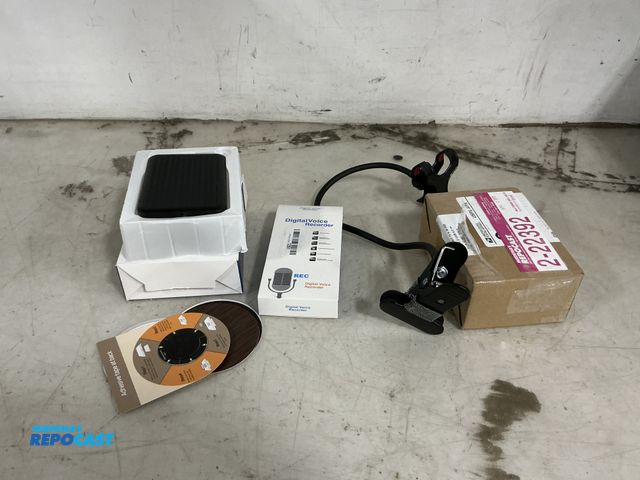 Repocast.com - Lot 2-22392 - 1 New Lot of miscellaneous electronic ...