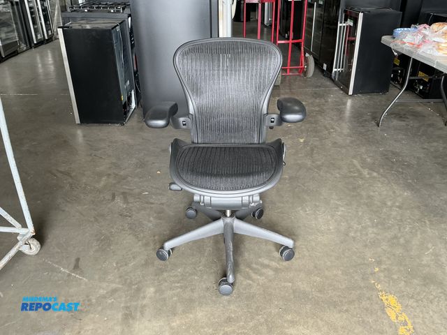 Lot 2-69795 - Herman miller Aeron office chair. Size A