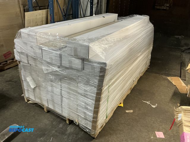 Lot 2-93892 - Lot of (32) boxes of Maple Auburn Forest HL388P Flooring &amp; (1) approx. 4’ x 7” plank of unknown ...