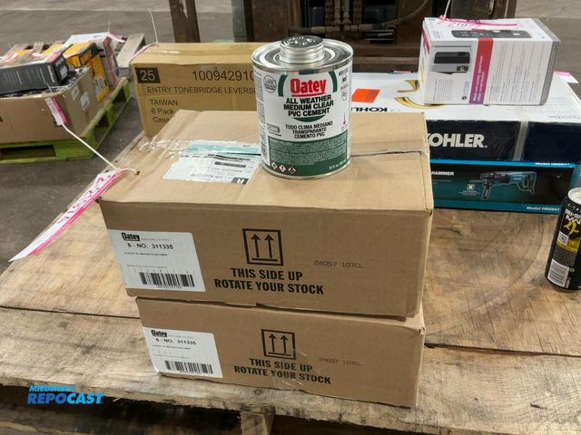 Lot 2-21974 - (12) 32 FL OZ Cans of Oatey All Weather Medium Clear PVC Cement, #31133