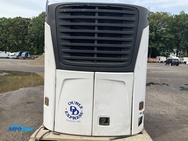 Lot 2-71213 - Carrier 2500APX Front-mount single-temperature trailer refrigeration unit (reefer)