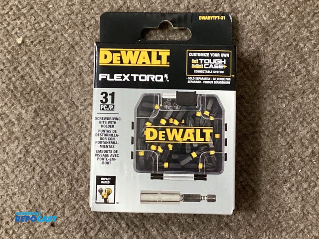 Lot 2-92877 - New New DeWalt Flextorq screwdriver bits. Includes 1 magnetic bit tip holder and 30 #2 Phillips bits...