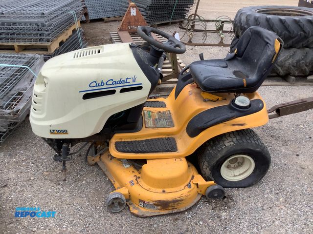 Lot 2-34969 - Cub Cadet Model LT-1050 Lawn and garden tractor, in original condition. Has a V-twin OHV motor that ...