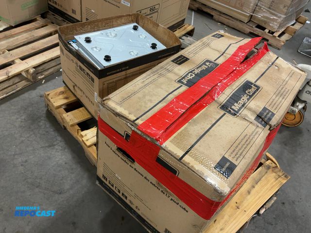 Lot 2-74015 - Skid of (1) over the range microwave - Scratch &amp; Dent (1) built in microwave oven