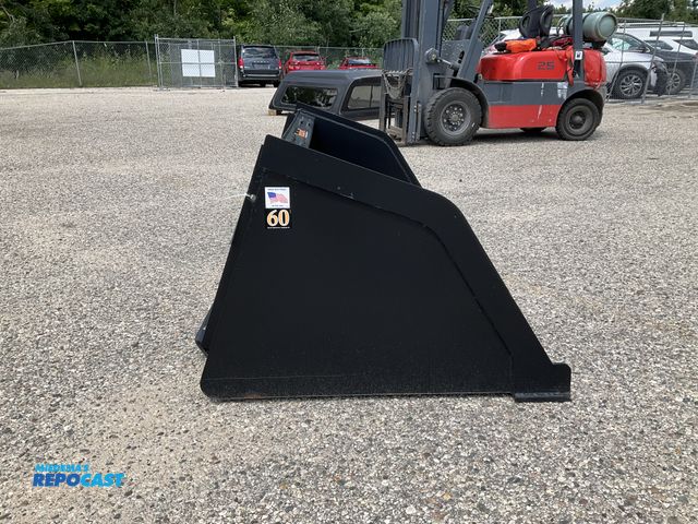 Lot 2-61947 - New Tomahawk 60" Snow/ Mulch Bucket Quick Attach Welded on High Carbon Cutting Edge