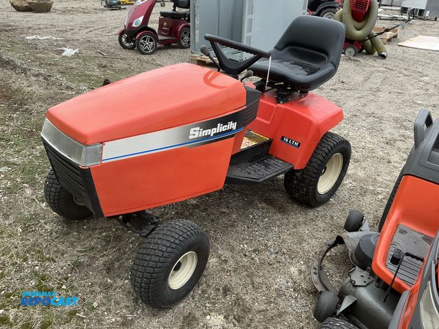Lot 2-40535 - Simplicity Unknown Riding Lawn Mower (1) orange Simplicity 16 LTH lawn mower/tractor