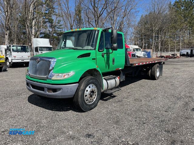 Lot 2-72727 - 2012 International 4300 SBA 4 x 2