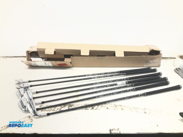 Lot 2-93679 - Calloway Smoke Set of Golf Irons