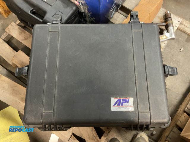 Lot 2-18502 - Advanced Packaging Inc. AP-46511 Bin with built-in placeholders