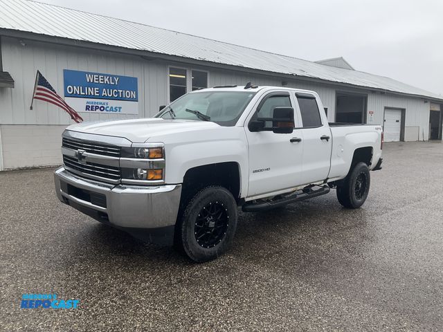 Lot 2-61266 - 2016 Chevrolet Silverado 2500 HD Work Truck Double Cab 4WD Double Cab Standard Box Pickup Truck 4x4