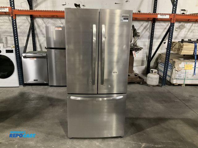 Lot 2-46787 - Scratch & Dent Frigidaire FRFG1723AV05 Refrigerator/Freezer