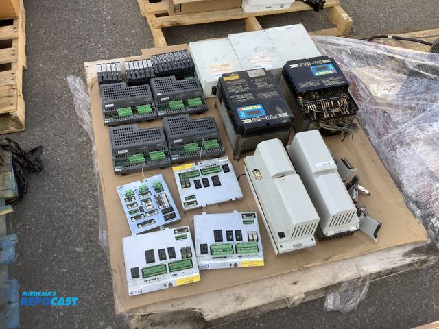Lot 2-93296 - Lot of AUSS format MLZ multiplexer interfaces, FVR-G5’s, orbit solartron metrology AA Ametek power s...