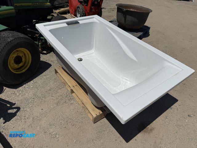 Lot 2-96369 - NEVER INSTALLED FIBERGLASS BATHTUB, 60” x 36” x 20.5” T