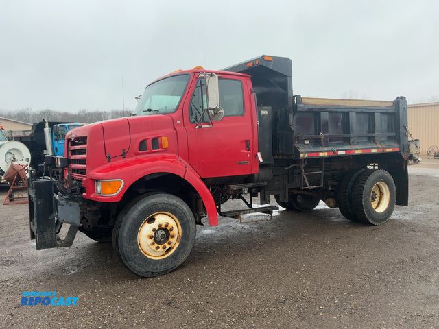 Lot 2-43088 - 2001 Sterling L7500 Dump Truck