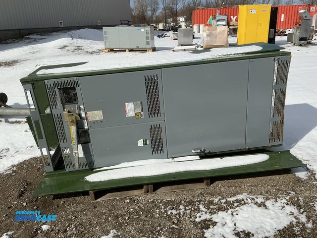 Lot 2-40401 - Qed industrial electrical box 120 Volts Type 1