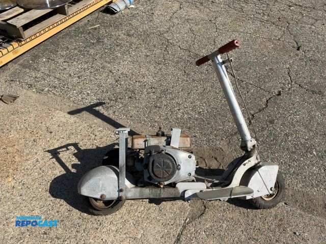 Lot 2-67857 - Motorized Scooter Bike