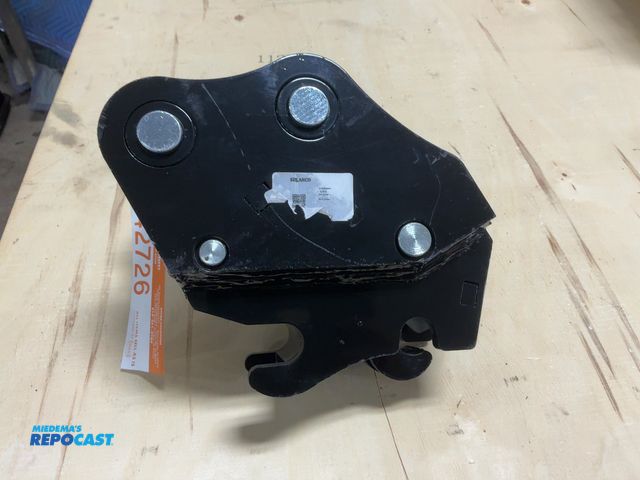 Lot 2-42726 - New SDLANCH Semi-Automatic Quick-Changer Coupler for Chinese Mini Excavator, Type IREAS, Manual Oper...