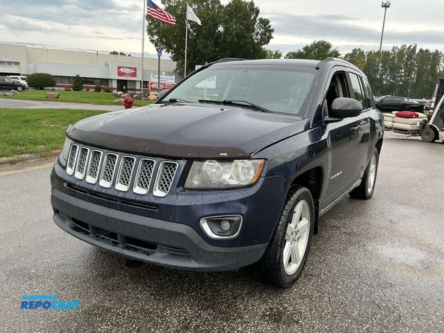 Lot 2-27017 - 2014 Jeep Compass Sport SUV FWD