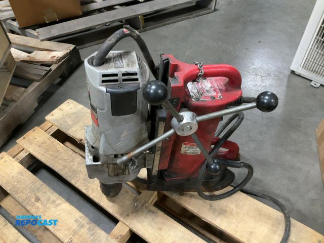 Lot 2-33512 - Heavy Duty Millwaukee bench mounted, magnetic base, drill press, In original condition has a large e...