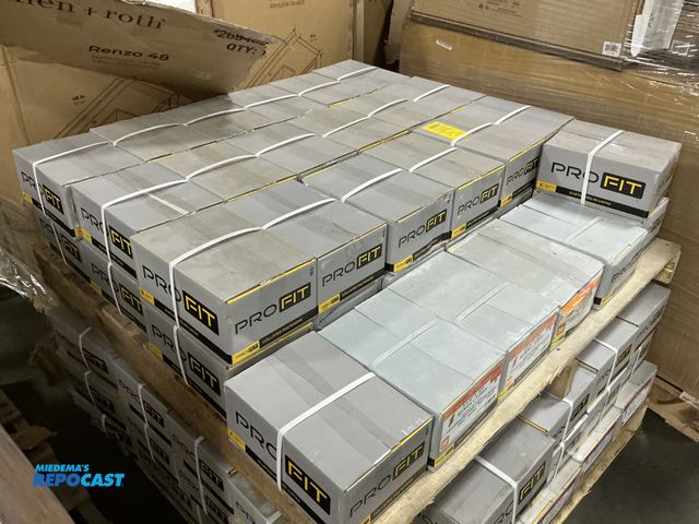 Lot 2-18927 - Skid lot of Pro fit collated fasteners 3-1/4”X  .120