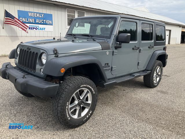 Lot 2-61374 - 2015 Jeep Wrangler Unlimited Sport SUV 4x4